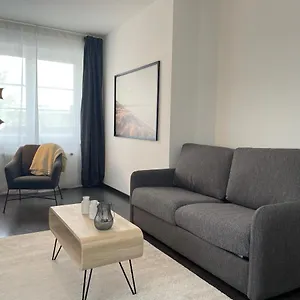 https://truretreats-airport-apartmentnetflixnespressoparkplatz.hamburg-hotels-de.com